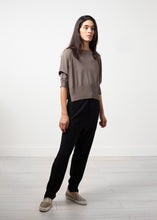 Carica l'immagine nel visualizzatore di Gallery, Alia Knit Trouser