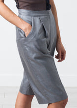 Carica l&#39;immagine nel visualizzatore di Gallery, Silk Shorts in Grey