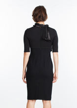 Carica l&#39;immagine nel visualizzatore di Gallery, Tie Neck Wool Dress in Black