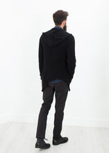 Carica l&#39;immagine nel visualizzatore di Gallery, Pill Zip Sweater in Black