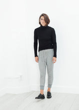 Carica l&#39;immagine nel visualizzatore di Gallery, Highsoft Cropped Sweat in Heather Grey