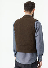 Carica l'immagine nel visualizzatore di Gallery, Kobe Vest in Brown