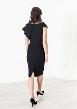 Carica l&#39;immagine nel visualizzatore di Gallery, Asymmetric Dress in Black