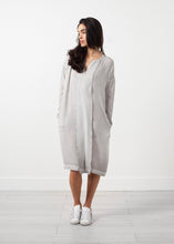 Carica l&#39;immagine nel visualizzatore di Gallery, Long Sleeve Silk Dress
