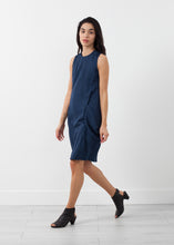 Carica l&#39;immagine nel visualizzatore di Gallery, Uti Drape Dress