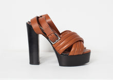 Carica l&#39;immagine nel visualizzatore di Gallery, Farlill Heel in Brown