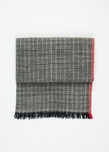 Carica l&#39;immagine nel visualizzatore di Gallery, Diamond Scarf in Black/Natural